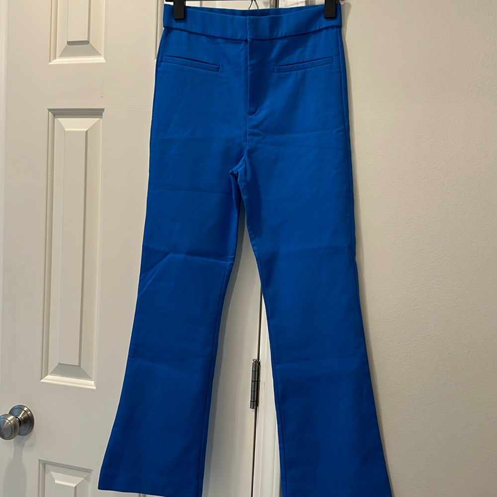 Women’s Zara dress pants.